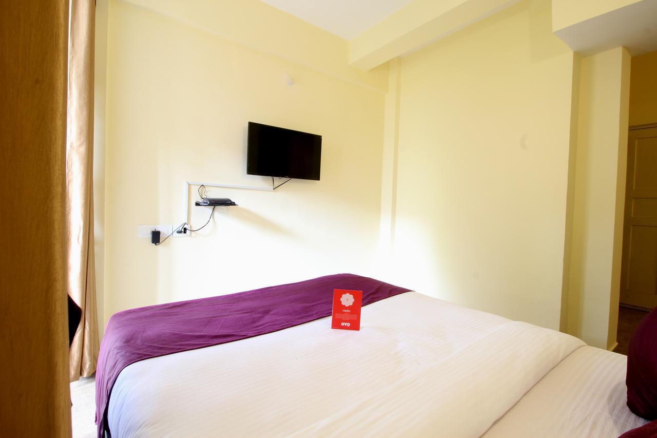 Oyo 10385 Hotel Nirmala Vilas Кандолим Экстерьер фото